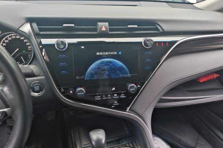 Used Toyota Camry 2019 2.5G Luxury Edition China VI Standard Audio And AC Panel