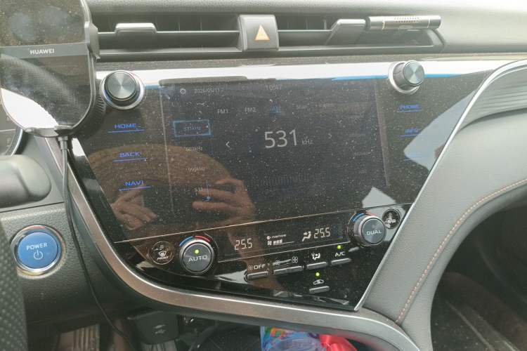 Used Toyota Camry 2019 Dual-Engine 2.5 HG Luxury Edition China V Standard Audio And AC Panel