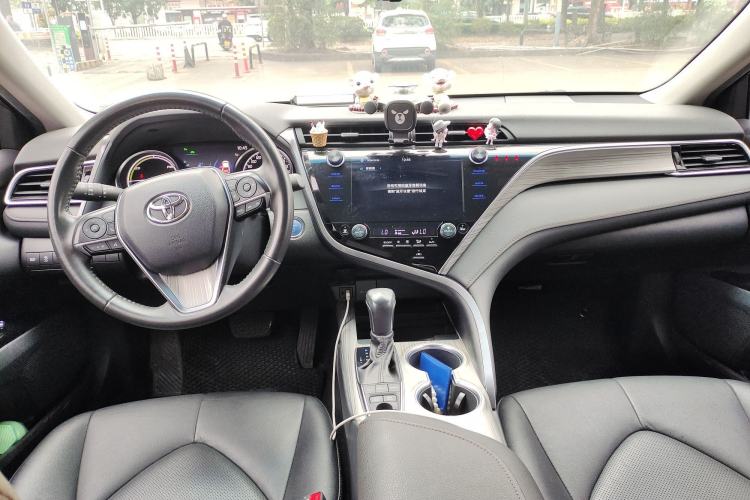 Used Toyota Camry 2019 Revised Version Dual-Engine 2.5 HG Luxury Edition Center Console