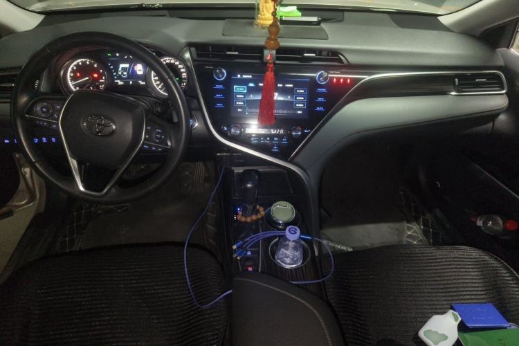 Used Toyota Camry 2019 2.0G Luxury Edition China VI Standard Center Console