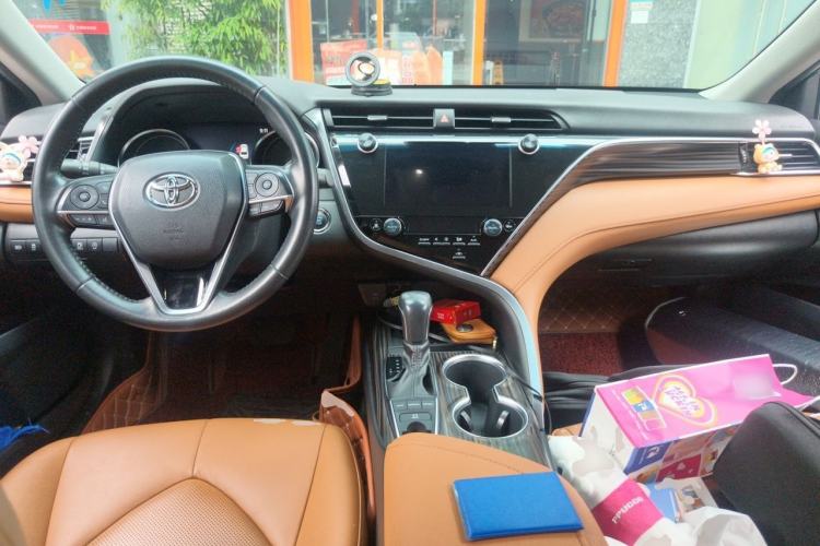 Used Toyota Camry 2019 Revised Version 2.5G Luxury Edition Center Console