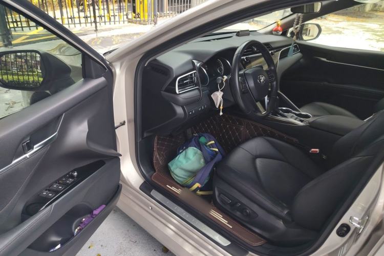 Used Toyota Camry 2019 2.5G Luxury Edition China VI Standard Driver Seat