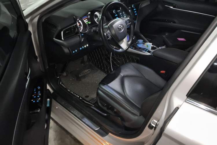 Used Toyota Camry 2019 2.5G Luxury Edition China VI Standard Driver Seat