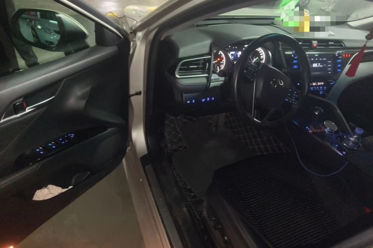 Used Toyota Camry 2019 2.0G Luxury Edition China VI Standard Driver Seat