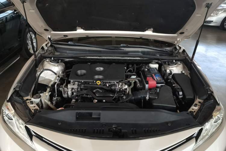 Used Toyota Camry 2019 Revised Version 2.0G Luxury Edition Engine Bay