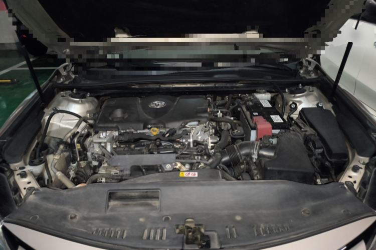 Used Toyota Camry 2019 2.5G Luxury Edition China VI Standard Engine Bay