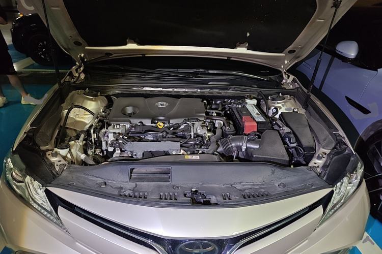 Used Toyota Camry 2019 2.5G Luxury Edition China VI Standard Engine Bay