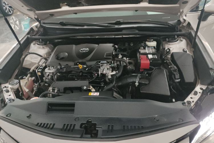 Used Toyota Camry 2019 2.5G Luxury Edition China VI Standard Engine Bay