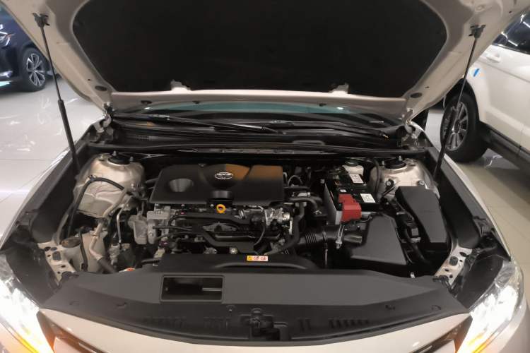 Used Toyota Camry 2019 2.0G Luxury Edition China VI Standard Engine Bay