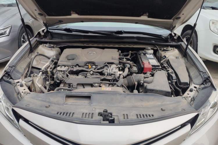 Used Toyota Camry 2019 2.5G Luxury Edition China VI Standard Engine Bay
