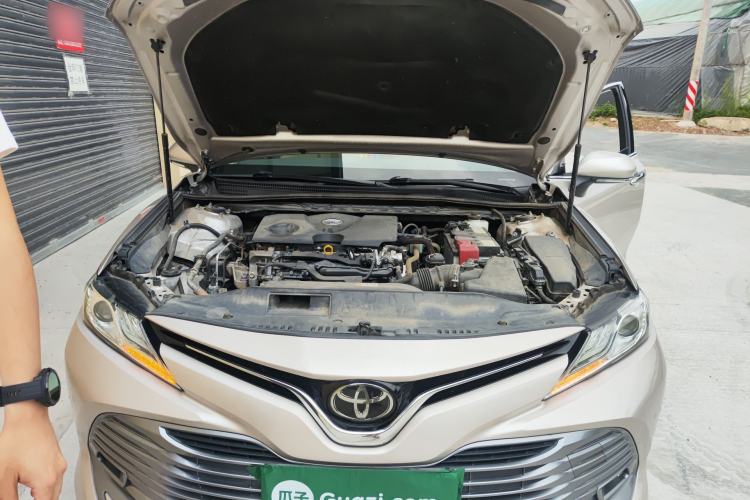 Used Toyota Camry 2019 Revised Version 2.0G Luxury Edition Engine Bay