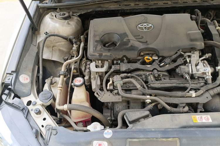 Used Toyota Camry 2019 Dual-Engine 2.5 HG Luxury Edition China V Standard Engine Bay Right