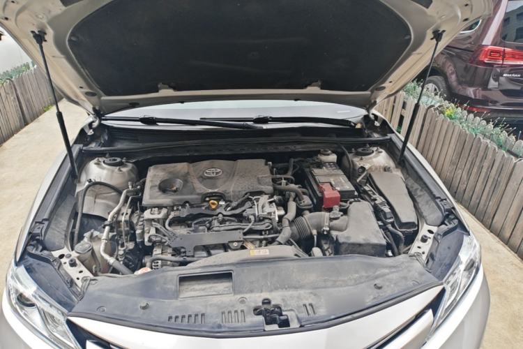 Used Toyota Camry 2019 2.5G Luxury Edition China VI Standard Engine Bay