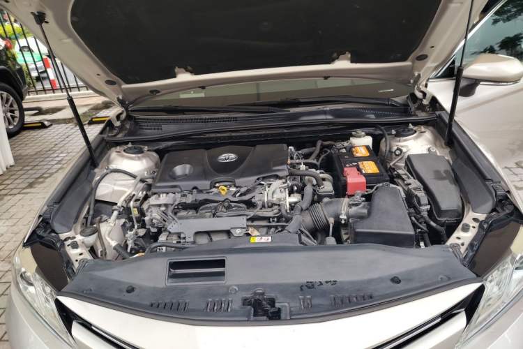 Used Toyota Camry 2019 2.5G Luxury Edition China VI Standard Engine Bay