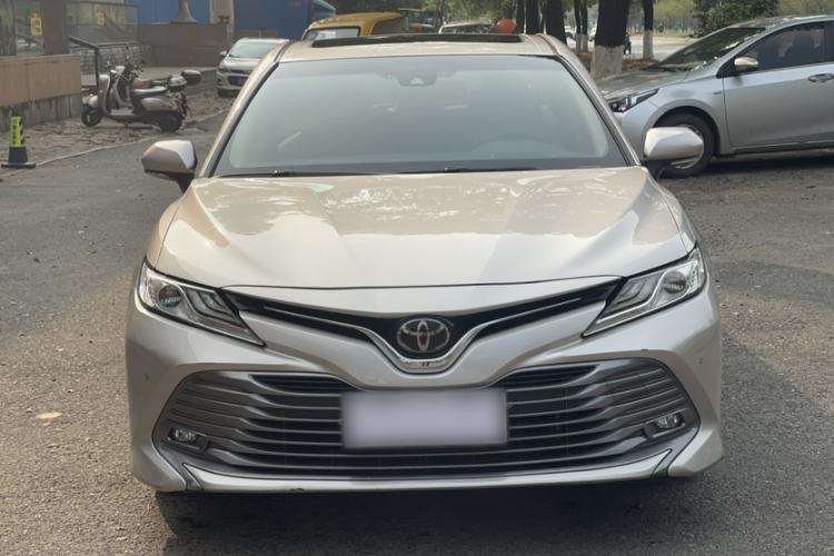 Used Toyota Camry 2019 2.0G Luxury Edition China VI Standard Exterior 1