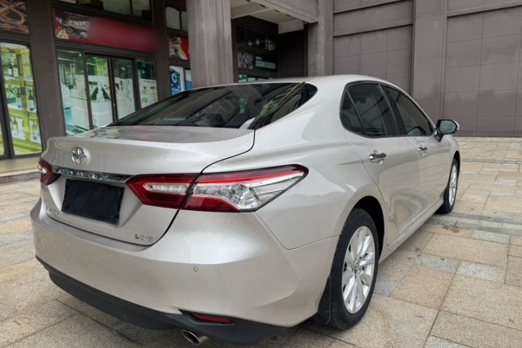 Used Toyota Camry 2019 2.0G Luxury Edition China VI Standard Exterior 3