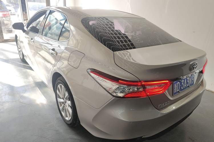 Used Toyota Camry 2019 2.0G Luxury Edition China VI Standard Exterior 3