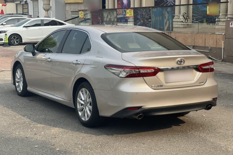 Used Toyota Camry 2019 2.0G Luxury Edition China VI Standard Exterior 3