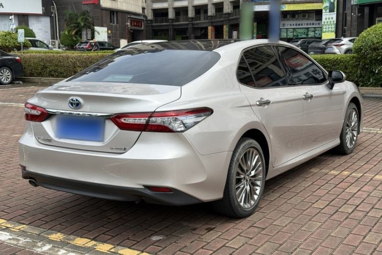 Used Toyota Camry 2019 Revised Version Dual-Engine 2.5 HG Luxury Edition Exterior 4