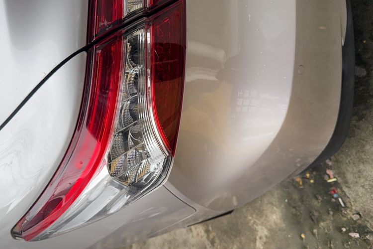 Used Toyota Camry 2019 2.0G Luxury Edition China VI Standard Exterior 4