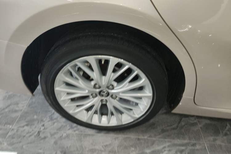 Used Toyota Camry 2019 2.5G Luxury Edition China VI Standard Exterior 8