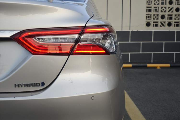 Used Toyota Camry 2019 Revised Version Dual-Engine 2.5 HG Luxury Edition Exterior 8