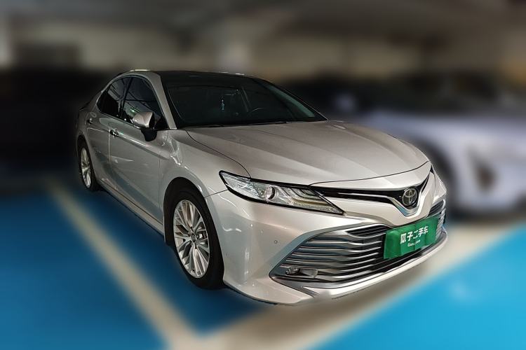 Used Toyota Camry 2019 2.5G Luxury Edition China VI Standard Front Right 45 Deg