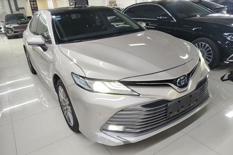 Used Toyota Camry 2019 Dual-Engine 2.5 HG Luxury Edition China VI Standard Front Right 45 Deg