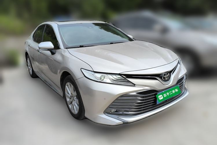 Used Toyota Camry 2019 2.0G Luxury Edition China VI Standard Front Right 45 Deg