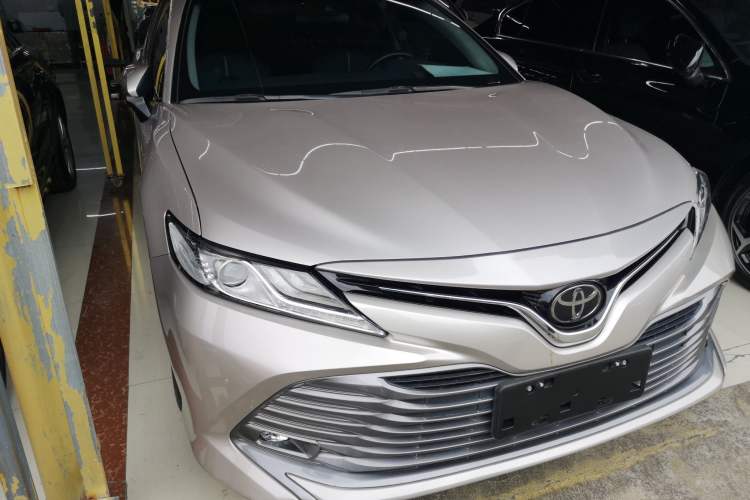 Used Toyota Camry 2019 2.5G Luxury Edition China VI Standard Front Right 45 Deg