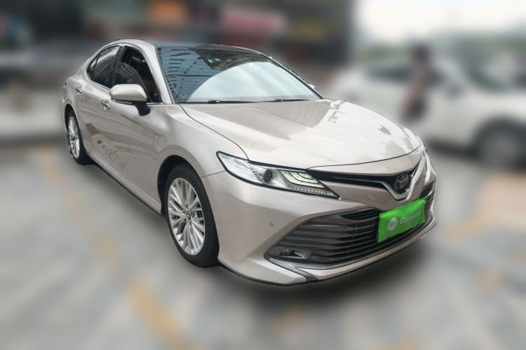 Used Toyota Camry 2019 Revised Version 2.5G Luxury Edition Front Right 45 Deg