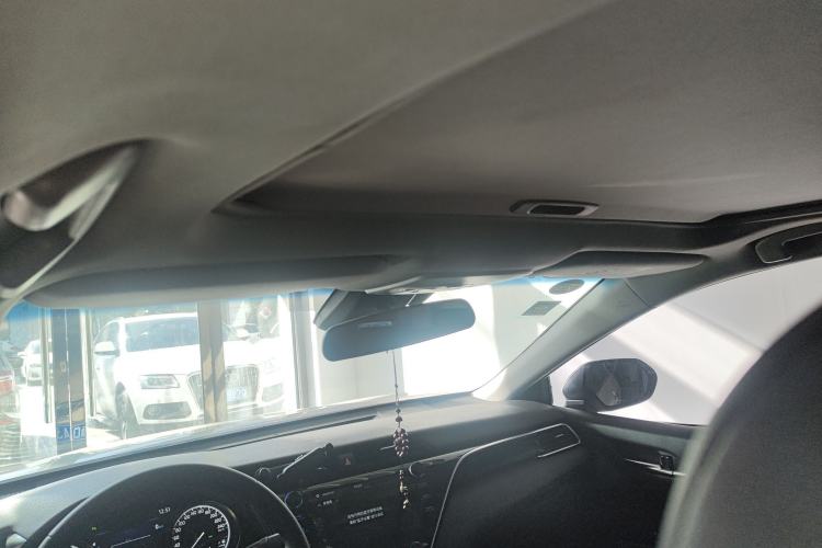 Used Toyota Camry 2019 2.0G Luxury Edition China VI Standard Headliner
