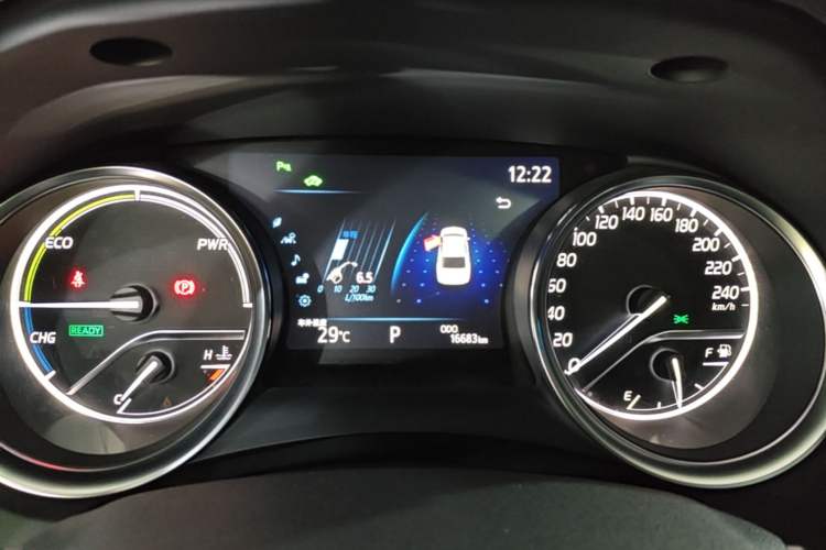 Used Toyota Camry 2019 Revised Version Dual-Engine 2.5 HG Luxury Edition Instrument Cluster