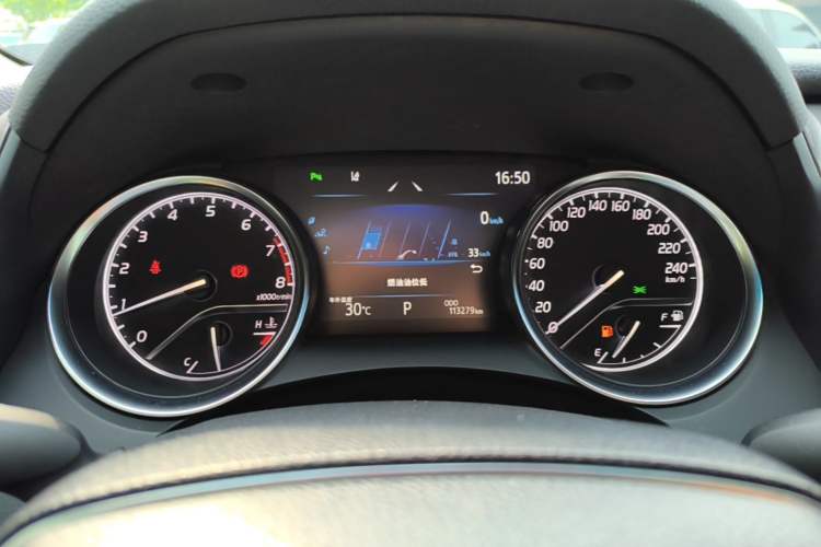 Used Toyota Camry 2019 2.0G Luxury Edition China VI Standard Instrument Cluster