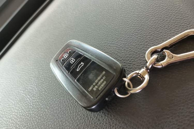 Used Toyota Camry 2019 Revised Version 2.0G Luxury Edition Interior 1