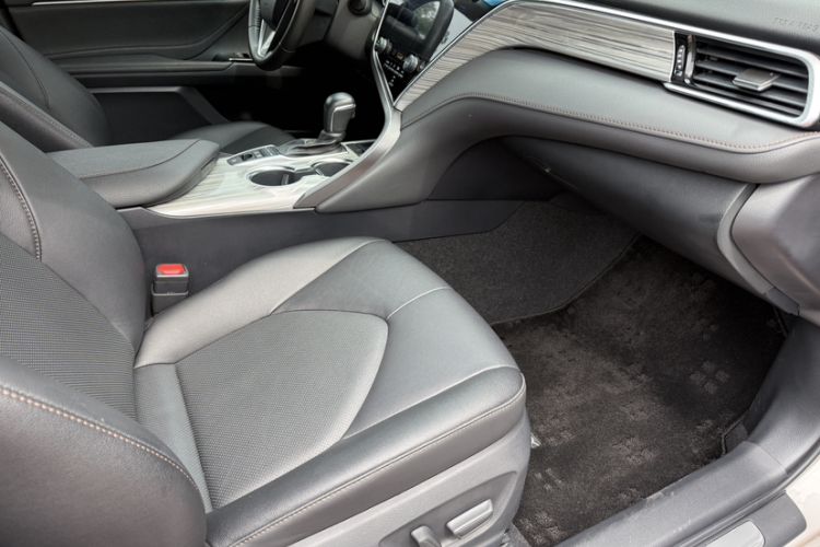 Used Toyota Camry 2019 Revised Version Dual-Engine 2.5 HG Luxury Edition Interior 2