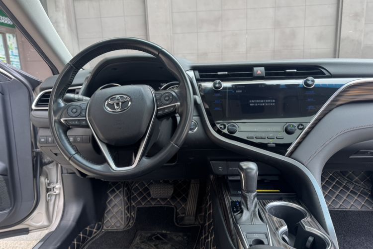 Used Toyota Camry 2019 2.0G Luxury Edition China VI Standard Interior 2