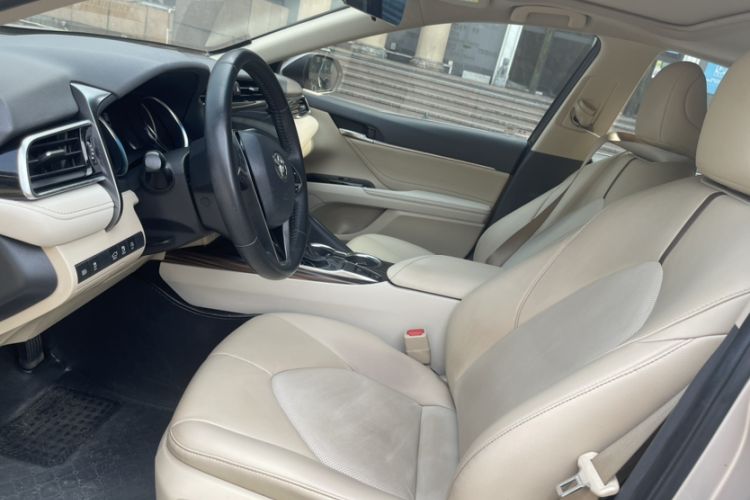 Used Toyota Camry 2019 2.0G Luxury Edition China VI Standard Interior 2
