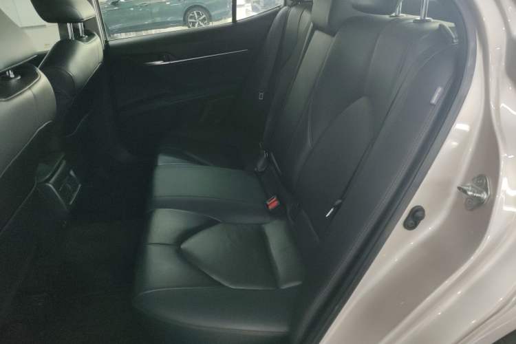 Used Toyota Camry 2019 2.5G Luxury Edition China VI Standard Interior 4