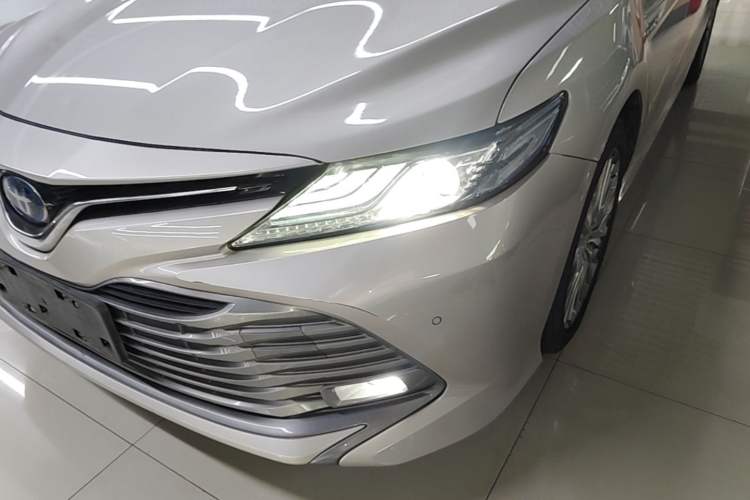 Used Toyota Camry 2019 Dual-Engine 2.5 HG Luxury Edition China VI Standard Left Front Headlight
