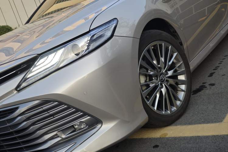 Used Toyota Camry 2019 Revised Version Dual-Engine 2.5 HG Luxury Edition Left Front Headlight