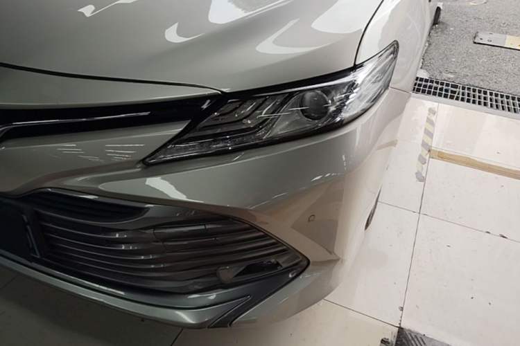 Used Toyota Camry 2019 Dual-Engine 2.5 HG Luxury Edition China VI Standard Left Front Headlight