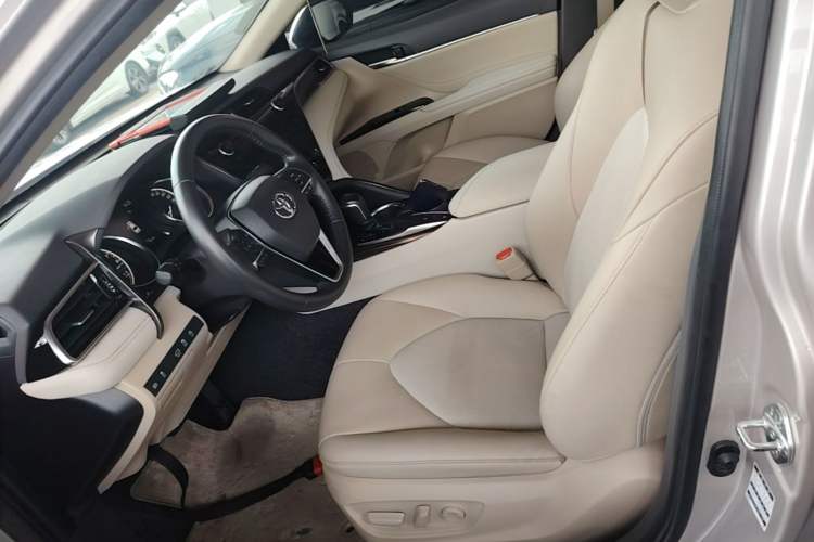 Used Toyota Camry 2019 Revised Version 2.0G Luxury Edition Left Front Seat