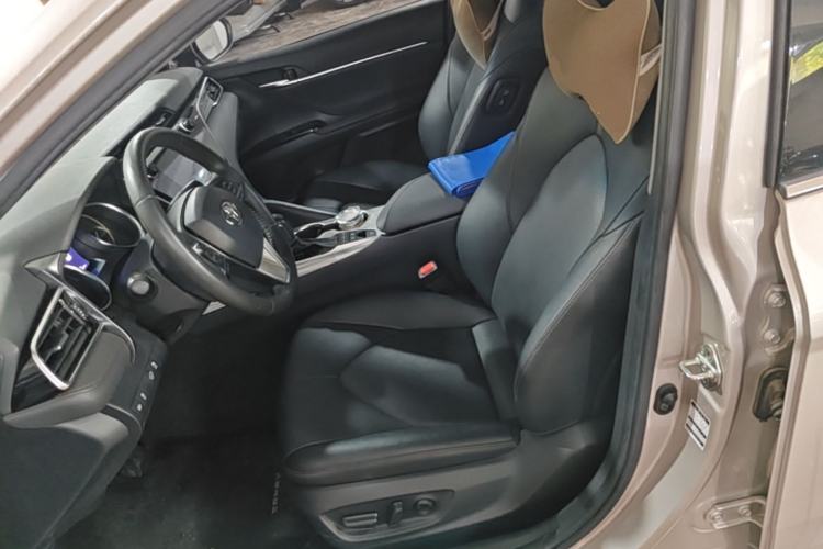 Used Toyota Camry 2019 Revised Version Dual-Engine 2.5 HG Luxury Edition Left Front Seat