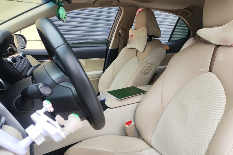 Used Toyota Camry 2019 Revised Version 2.0G Luxury Edition Left Front Seat