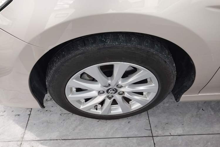 Used Toyota Camry 2019 Revised Version 2.0G Luxury Edition Left Front Wheel Hub
