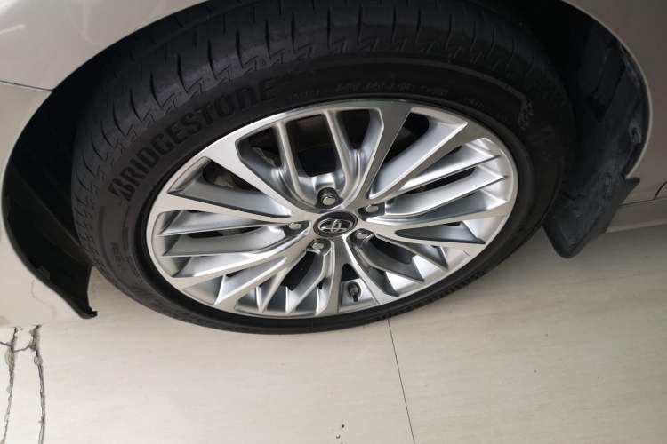 Used Toyota Camry 2019 2.5G Luxury Edition China VI Standard Left Front Wheel Hub
