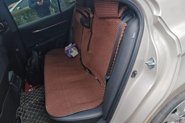 Used Toyota Camry 2019 Revised Version 2.0G Luxury Edition Left Rear Seat