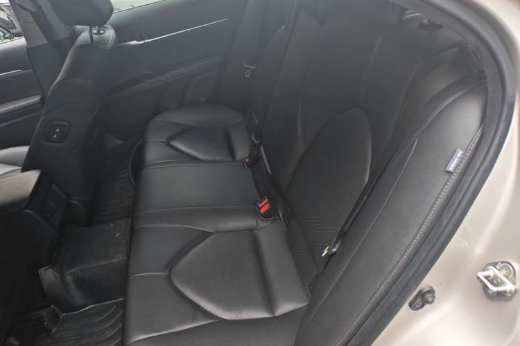 Used Toyota Camry 2019 2.5G Luxury Edition China VI Standard Left Rear Seat