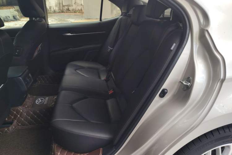 Used Toyota Camry 2019 2.5G Luxury Edition China VI Standard Left Rear Seat